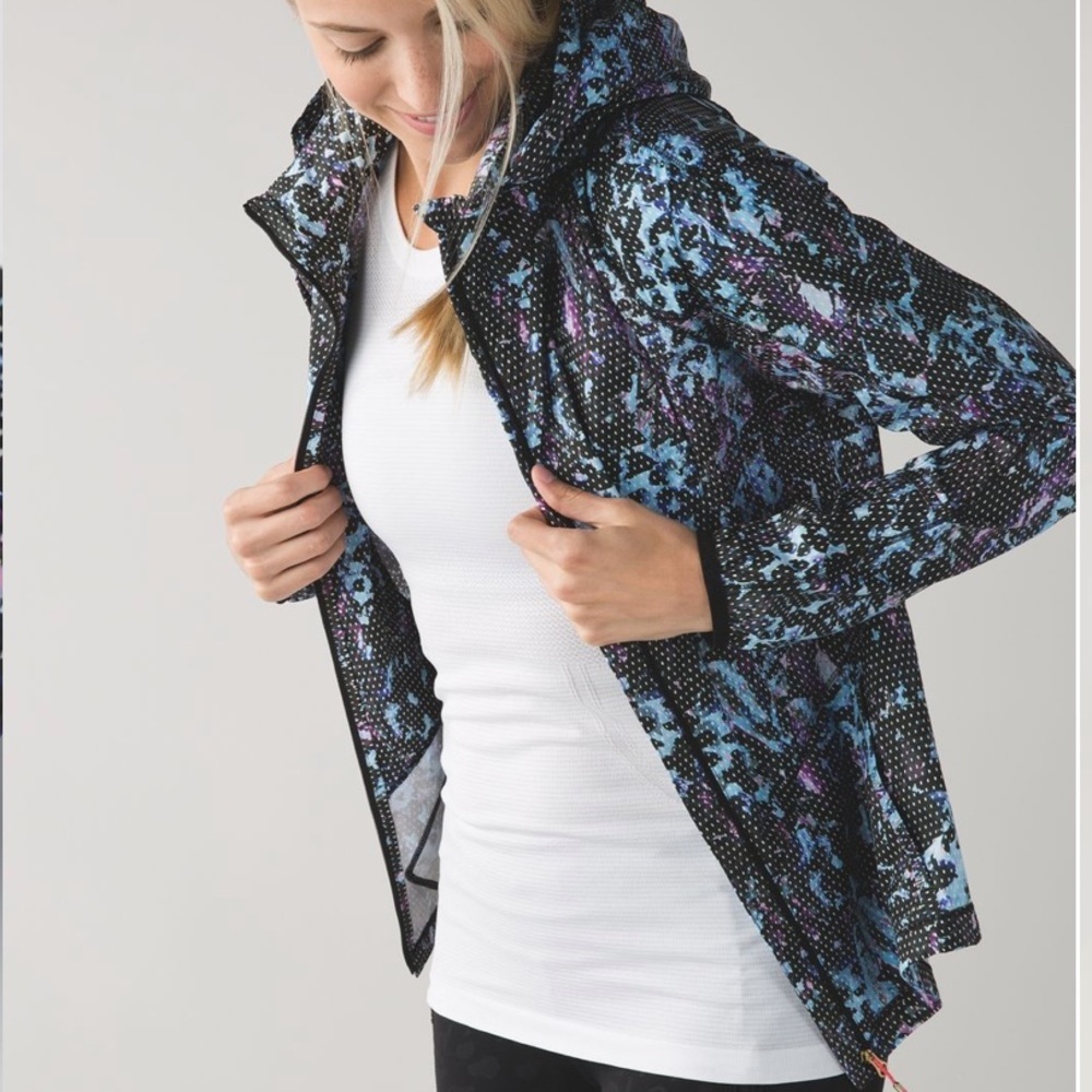 Lululemon Back Pack It Jacket Floral Sport Tranquil Blue Multi Size 2